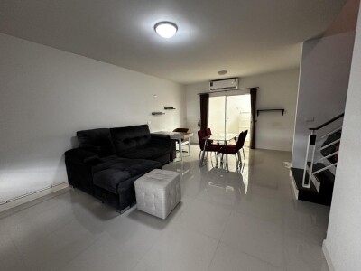 ฮาบิทาวน์ วัชรพล / 3 ห้องนอน l 2 ห้องน้ำ