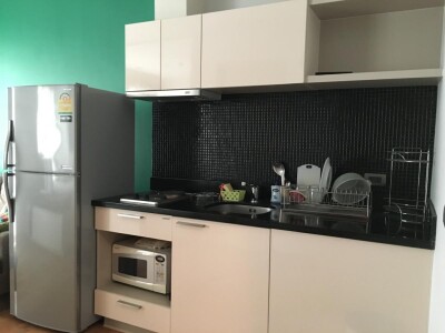 ฟิวส์ สาทร - ตากสิน / FUSE Sathorn - Taksin