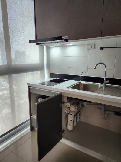 อัปเดตล่าสุด 20/08/2024:  ไอดีโอ สาทร - ตากสิน / 80 ตารางเมตร ชั้น 21-7