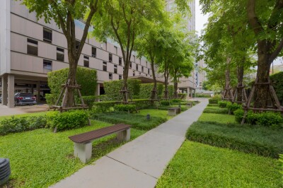 ไฮฟ์ ตากสิน /  50 ตารางเมตร ชั้น 19-22