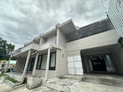 อัปเดตล่าสุด 07/08/2024 :   ให้เช่าสำนักงาน/บ้านเดี่ยว ลาดพร้าว ซอย 5 30,000/เดือน-1