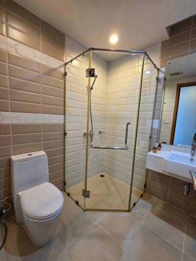 เซอร์เคิล คอนโดมิเนียม / Circle Condominium