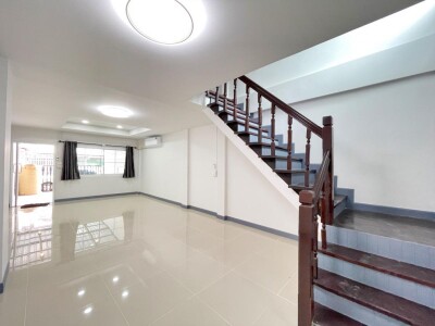 Ⓜ️ ให้เช่าทาวน์เฮาส์ เปี่ยมสุข ปากเกร็ด ซอยวัดกู้-8