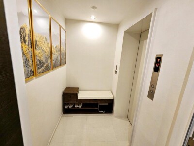 เดอะ แบงค็อค สาทร / 61 ตร.ม. ชั้นที่ 19-8