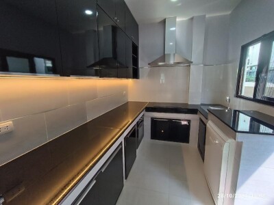 เดอะ ซิตี้ บางนา กม.7 / 102 ตารางวา  อนุญาตเลี้ยงสัตว์*-17