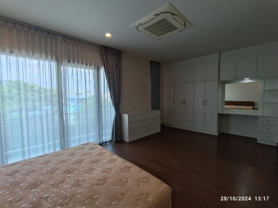 เดอะ ซิตี้ บางนา กม.7 / 102 ตารางวา  อนุญาตเลี้ยงสัตว์*-33