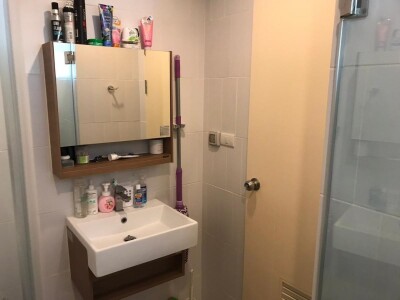 เดอะ เนสท์ สุขุมวิท 22 / ขนาด 33ตรม.  1 นอน  1 น้ำ ชั้น2 วิวเห็นสระว่ายน้ำ ขึ้นลงสะดวก