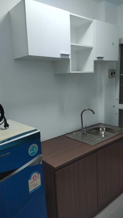 เดอะ คิทท์ คลองหลวง / อาคาร B4 ชั้น 2 ระเบียงทิศเหนือ แอร์ 2 ตัว