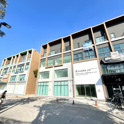 ให้เช่า โฮมออฟฟิต 4 ชั้น บ้านกลางเมือง ดิอิดิชั่น บางนา - วงแหวน by AP บ้านใหม่ ทำเลดี-1