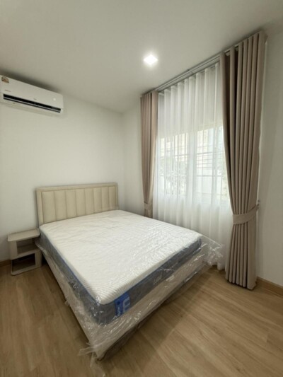 โกลเด้น นีโอ สุขุมวิท - ลาซาล