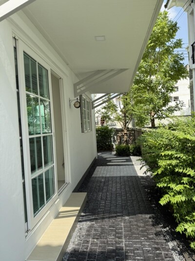 โกลเด้น นีโอ สุขุมวิท - ลาซาล