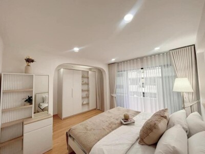 อีสท์ วูด พาร์ค / 65 ตร.ม. ชั้นที่ 4-5