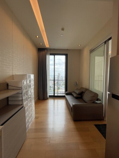 อีควิน็อกซ์ พหล - วิภา / Equinox Phahol - Vibha-1