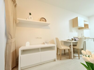 เอ สเปซ อโศก - รัชดา / 35 ตร.ม. ชั้นที่ 5-8