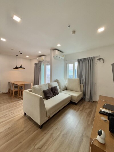 เดอะ คีย์ สาทร - เจริญราษฎร์ / 2 ห้องนอน  1 ห้องนั่งเล่น 1 ห้องอเนกประสงค์