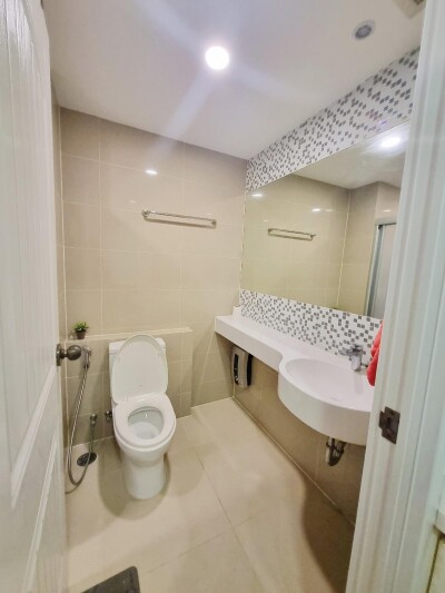 เดอะ ปราก คอนโดมิเนียม / 1 ห้องนอน ขนาด 30 ตร.ม.