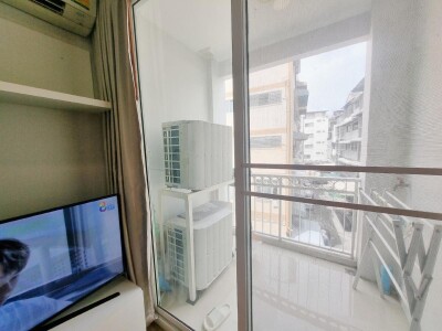 เดอะ ปราก คอนโดมิเนียม / 1 ห้องนอน ขนาด 30 ตร.ม.