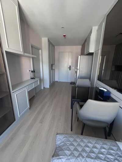 ไลฟ์ พระราม 4 - อโศก / 🛌 1 ห้องนอนพร้อมเฟอร์นิเจอร์ครบชุด-8