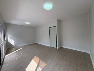 อัพเดตล่าสุด 7/3/2568 :ทาวน์โฮม หมู่บ้านสรัลพร ถนนเลียบคลองภาษีเจริญฝั่งเหนือ ซอย 32 แขวงหนองแขม เขตหนองแขม กทม รีโนเวทท-21