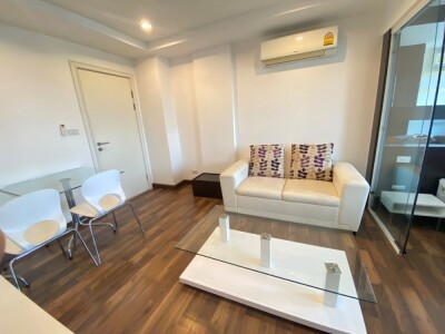 ปาร์ค เอ็กซ์โซ่ เกษตร - นวมินทร์ / - พื้นที่ 33.2 ตรม. - ตึก B ชั้น 7 (ฝั่งลานจอดรถ)