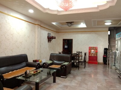 อัปเดตล่าสุด  23/4/2568 :  ให้เช่าทาวน์เฮ้าส์ 3 ชั้นครึ่ง ทำเลดี ตรงข้ามเอเชียทีค-2