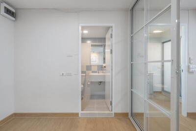 ลุมพินี เซ็นเตอร์ แฮปปี้แลนด์ เฟส 1-4 / ห้องขนาด 35.61 ตรม. ชั้น 7 ตึก E1-12