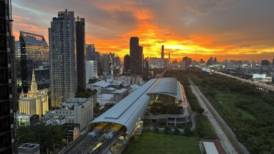 ไลฟ์ อโศก /  36 ตร.ม. -ชั้น 26-22