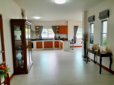 บ้านเดี่ยว 2 หลัง บนที่ดิน 1ไร่ ตกแต่งพร้อมอยู่