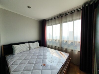 ลุมพินี เพลส พหล - สะพานควาย /  31 ตรม. ชั้น 28-5