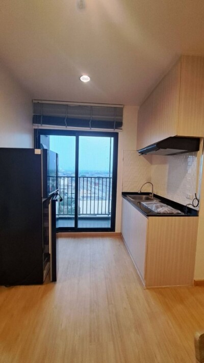 พลัมคอนโด เซ็นทรัล สเตชั่น / 48.78 ตรม  ชั้น 14-7