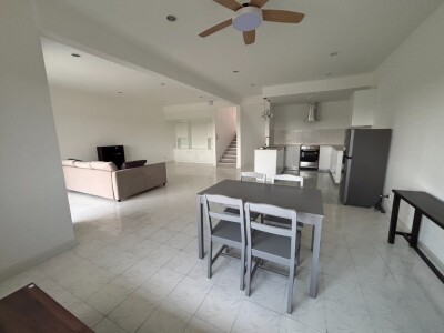 ดนิชาการ์เด้น คอนโดมิเนียม / 270 ตร.ม.-3