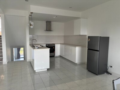 ดนิชาการ์เด้น คอนโดมิเนียม / 270 ตร.ม.-4