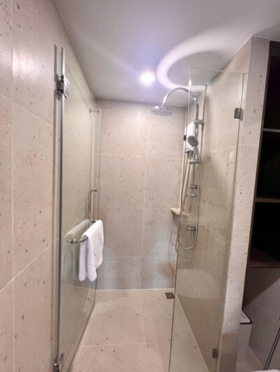 นิว ครอส คูคต สเตชัน / Nue Cross Khukhot Station