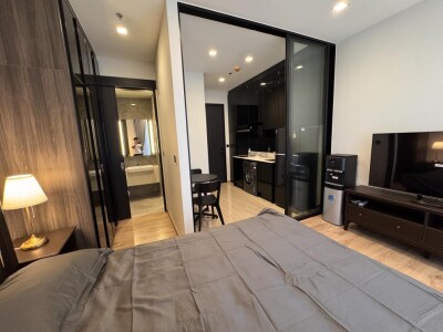 โนเบิล อราวน์ อารีย์ / Noble Around Ari-2