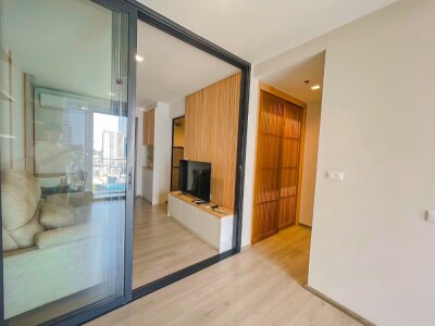 เดอะ ไลน์ พหลโยธิน พาร์ค / 38 ตรม. ชั้น 16-4