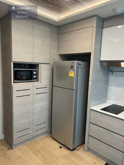 เมโทร ลักซ์ ริเวอร์ฟรอนท์ รัตนาธิเบศร์ / 2 ห้องนอน | 🚿 2 ห้องน้ำ 📐 พื้นที่ 65 ตร.ม.