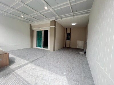 รังสิต ลำลูกกา ปทุมธานี คลองหลวง / 📐 เนื้อที่ 19.1 ตร.วา | 3 ห้องนอน | 2 ห้องน้ำ | 1 ที่จอดรถ-2