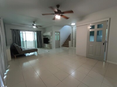 ชลลดา สุวรรณภูมิ-11