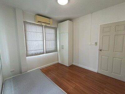 ชลลดา สุวรรณภูมิ-24