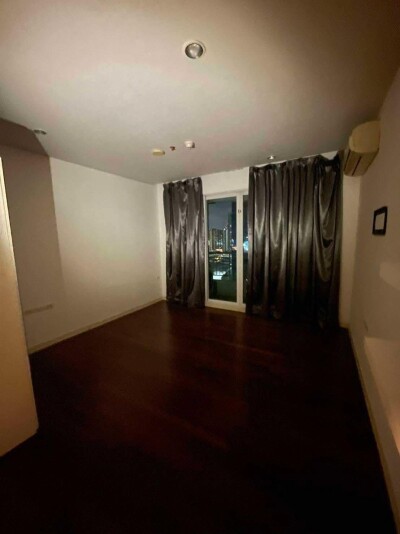 เซอร์เคิล คอนโดมิเนียม / ห้อง 1674/271 ชั้น 25 อาคาร 1 ขนาด  34 ตรม.-3