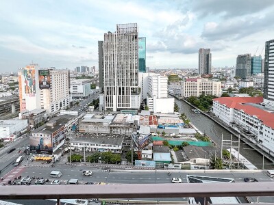 ทรู ทองหล่อ / Thru Thonglor