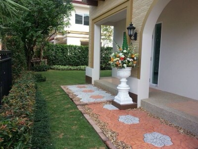 ลัดดารมย์ อิลิแกนซ์ วงแหวน สาทร-3