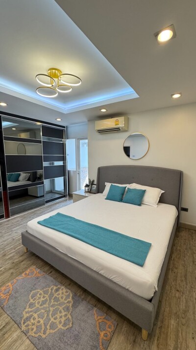 ศรีวรา แมนชั่น 1 /  Srivara Mansion 1