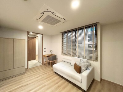 ริเวอไรน์ เพลส คอนโดมิเนียม / Riverine Place Condominium