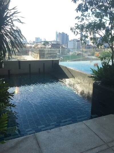เดอะรูม สาทร - เซนต์หลุยส์ / The Room Sathorn - St.Louis