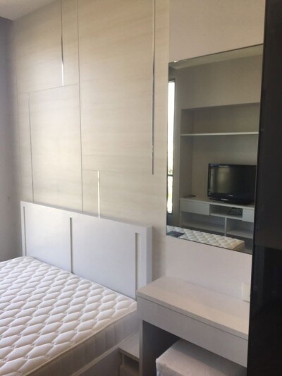 เดอะรูม สาทร - เซนต์หลุยส์ / The Room Sathorn - St.Louis