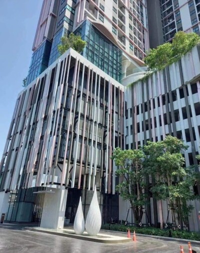 อัลติจูด ยูนิคอร์น สาทร - ท่าพระ / Altitude Unicorn Sathorn - Tha Phra