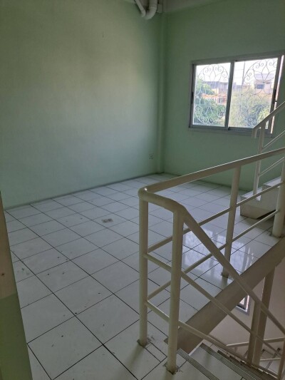 🏢 ให้เช่าอาคารพาณิชย์ 4 ชั้น | พหลโยธิน 37/1 (ห่างถนนใหญ่เพียง 50 ม.)