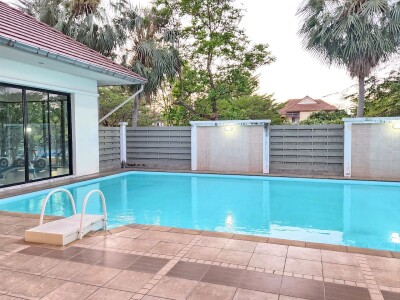 รสิกา เทพารักษ์ / • ขนาด 3 ห้องนอน 3 ห้องน้ำ จอดรถได้ 2 คัน