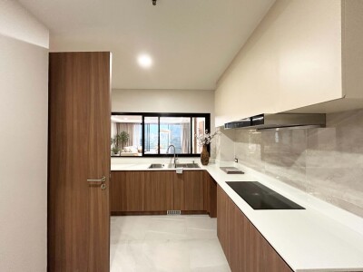 ริเวอไรน์ เพลส คอนโดมิเนียม / Riverine Place Condominium